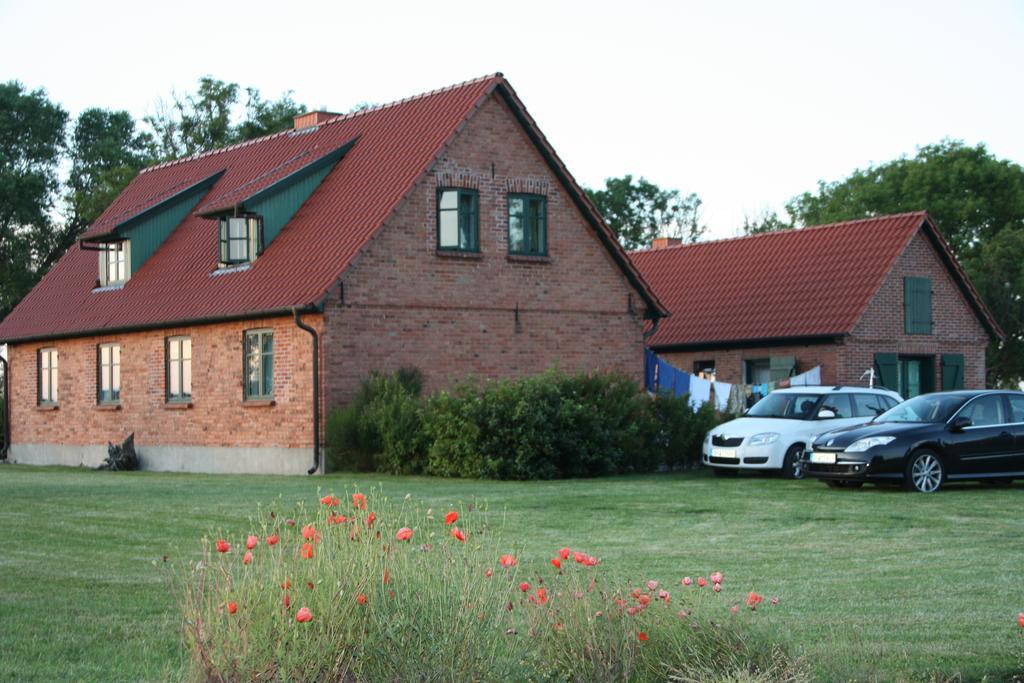 Ferienwohnungen Dargatz Lussvitz Exterior foto